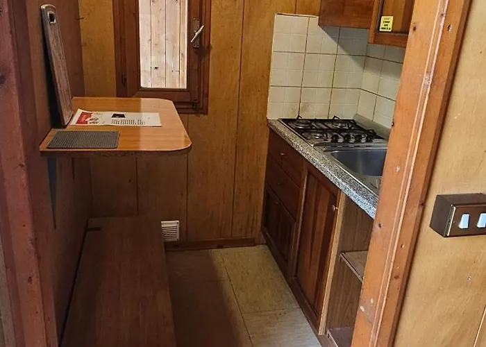 Κάμπινγκ Pini E Pioppi
