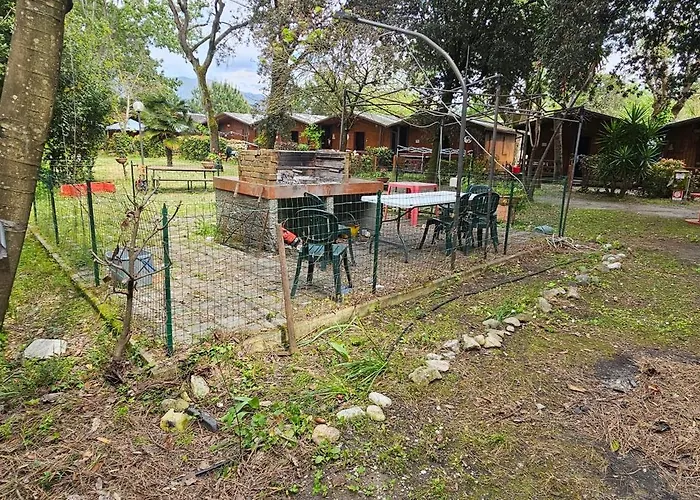 Κάμπινγκ Pini E Pioppi